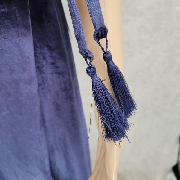 Boutique  Evening Blue Velvet Short Sleeve Wrap Midi Dress Women's Plus Size 1X - Picture 4 of 13